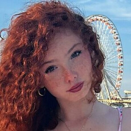 Livia Paige art star du porno galerie