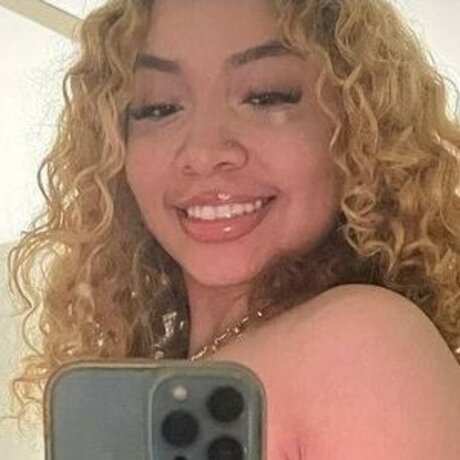 Mayabuckets haut de star du porno img