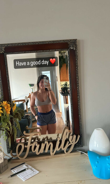 Short Mcnugget étoile chaude image