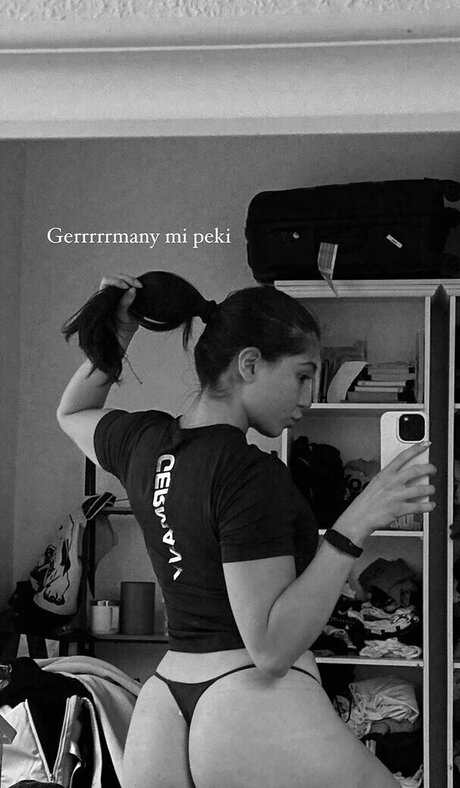 Hilal Fener star du porno images