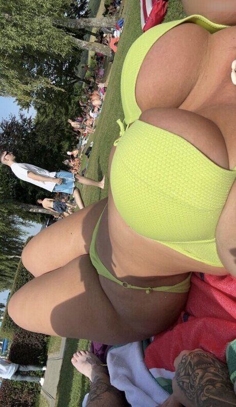 Lara Marie v__ star pornographique archive