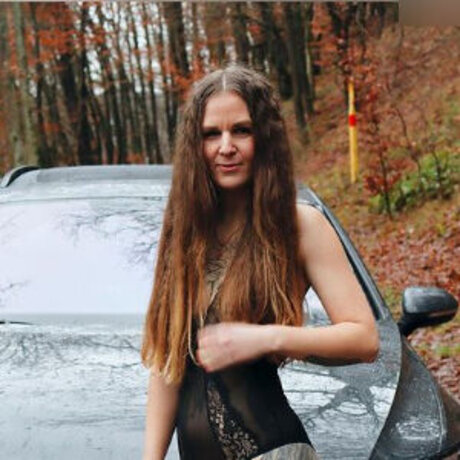 Anne Peisker modèle exclusif galeries