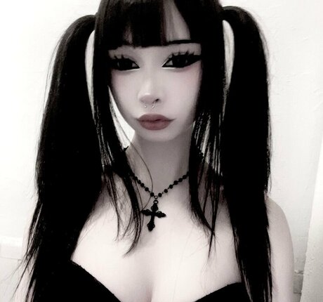 Sashad0ll modèle de haute qualité images