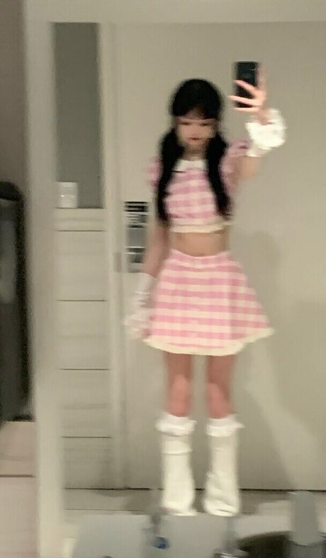 Sashad0ll actrice nue galeries