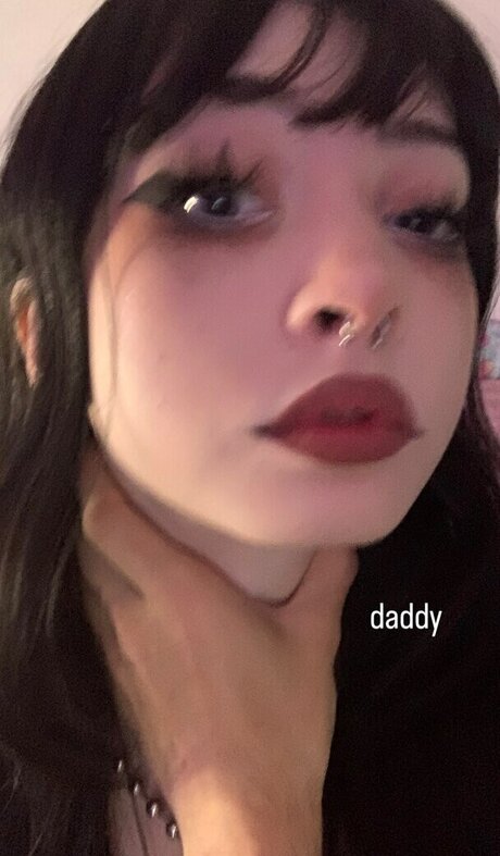 Sashad0ll modèle artistique des photos