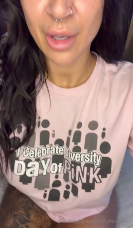 Anything Alexis Jade art modèle img