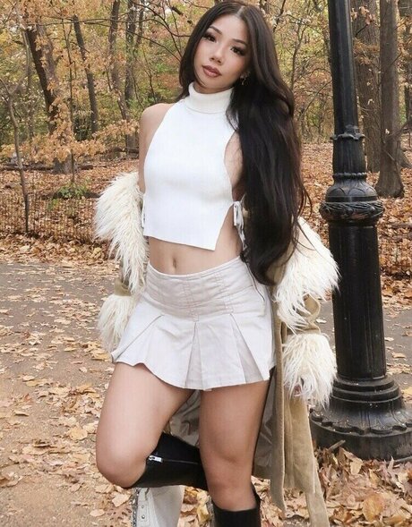 Eden Luong modèle sexy galerie