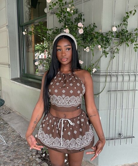 Sandra Lambeck actrice libre collection