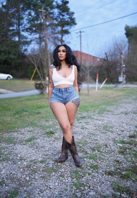 Queen Najia modèle gratuit collection