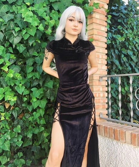 Offcbzs modèle xxx des photos