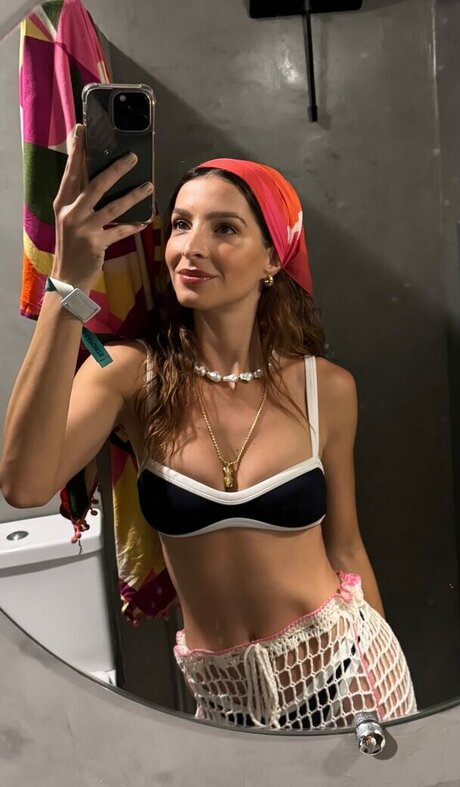 sucer une grosse bite onlyfans belle haute qualité photo