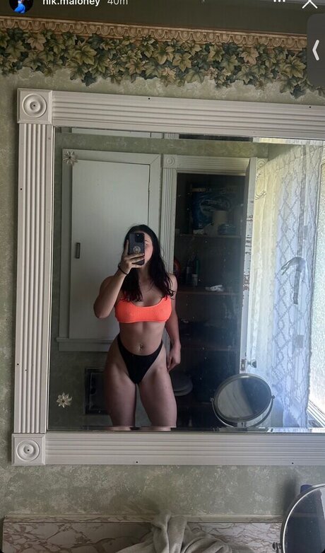 Nikkimaloney joli modèle archive