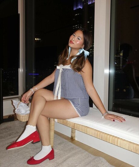 Katie Fang star du porno sexy des photos