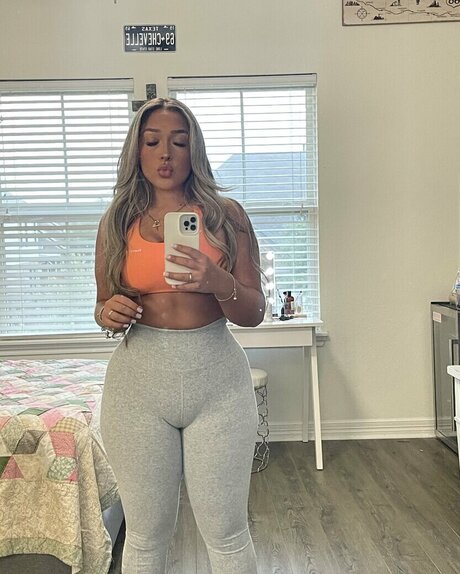 nikitarojo haut modèle img