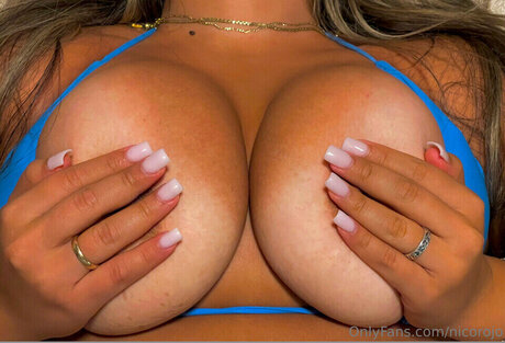 nikitarojo sexe de star du porno image