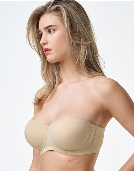 Chiara Costalunga star érotique des photos