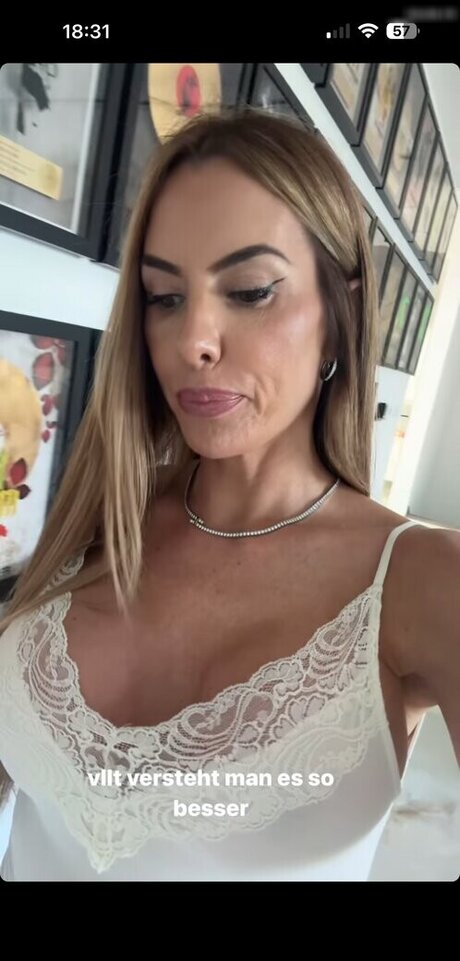 Anna Maria Ferchichi modèle gratuit collection