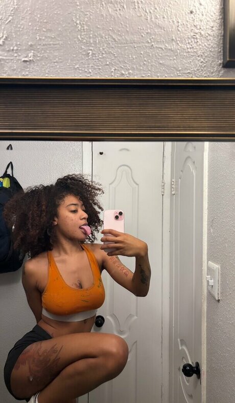 jellyfishlegend actrice artistique galerie