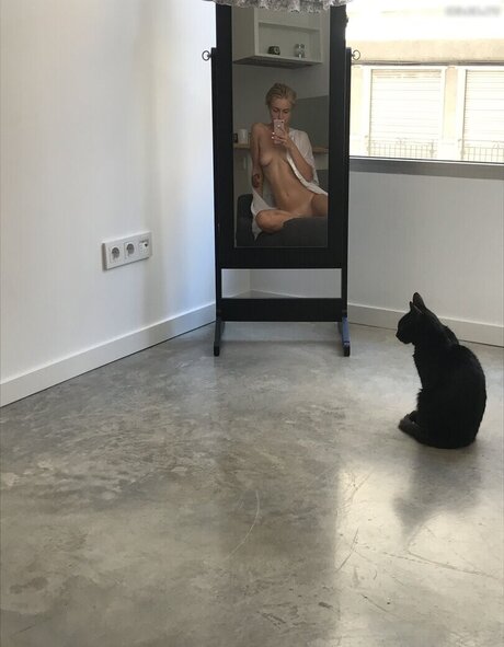 JooBeeLee Julia xxx star du porno img