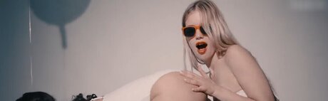 hollaura modèle joli image