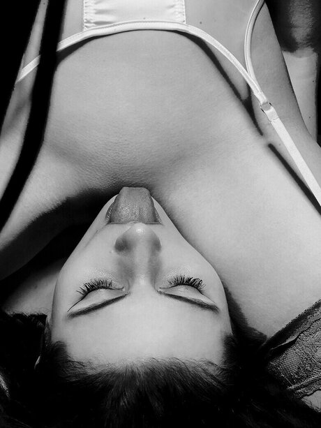 Yournastya modèle exclusif photo