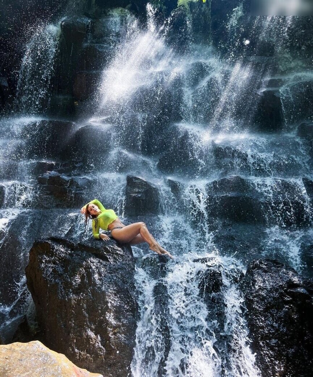 Chany Dakota jolie star du porno des photos