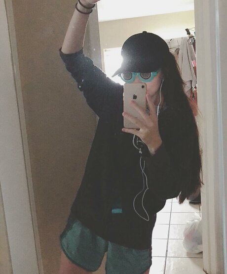 Path Wei_ star érotique galeries