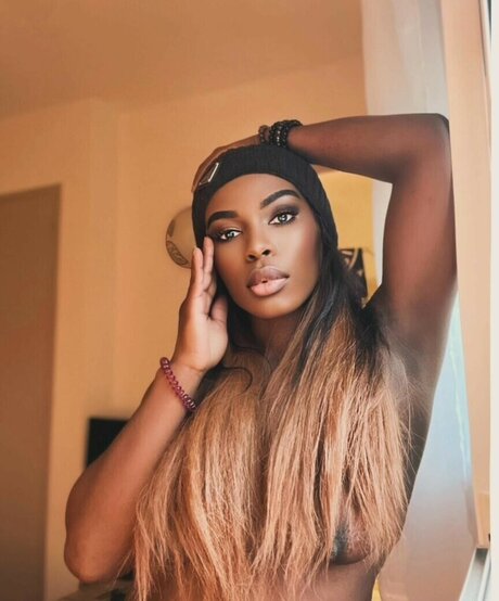 fsemelagne actrice de sexe photos