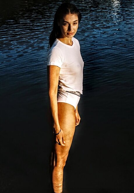 Sarah Posch star du porno de haute qualité archive