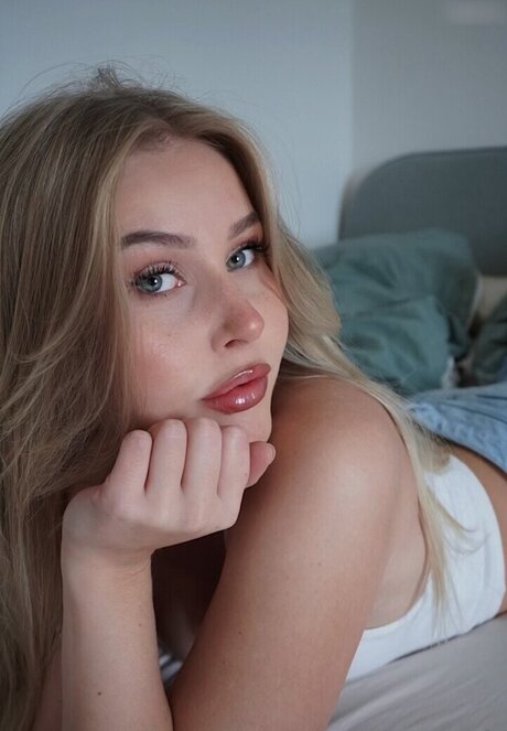 Cirizzle étoile nue photo