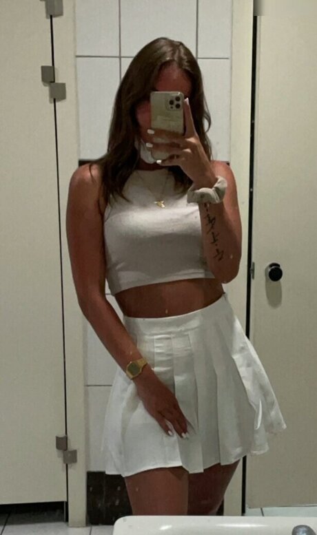 Lisa srmst actrice hd des photos