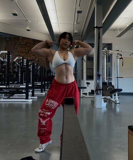 papa asiatique onlyfans belle qualité collection