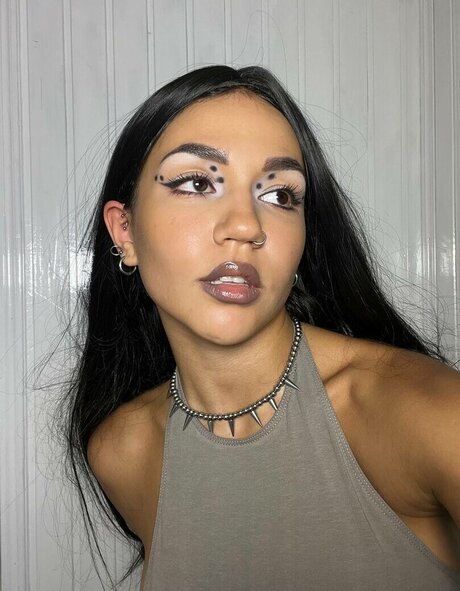 Yashankulova actrice de nus img