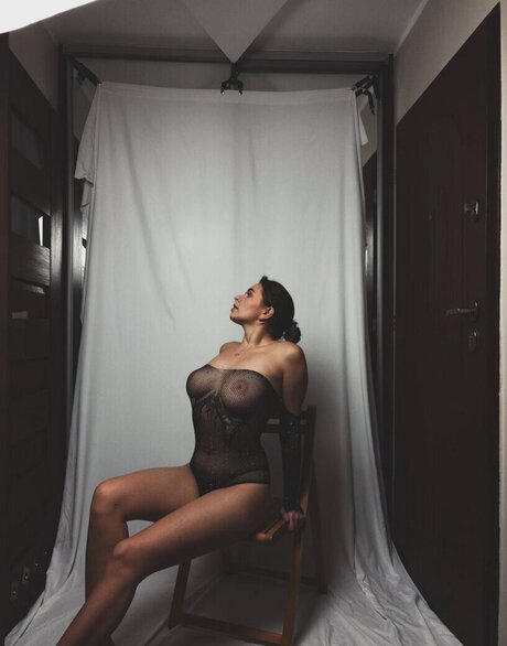 yulkachash modèle de haute qualité photos