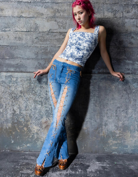 Ninonekw star exclusive archive