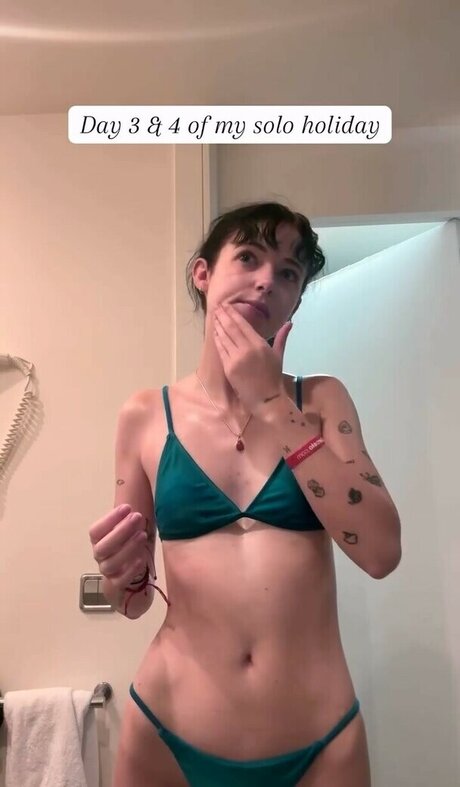 Holly Laing art star du porno photos