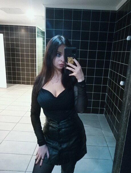 Zhukovachris actrice de grande qualité collection