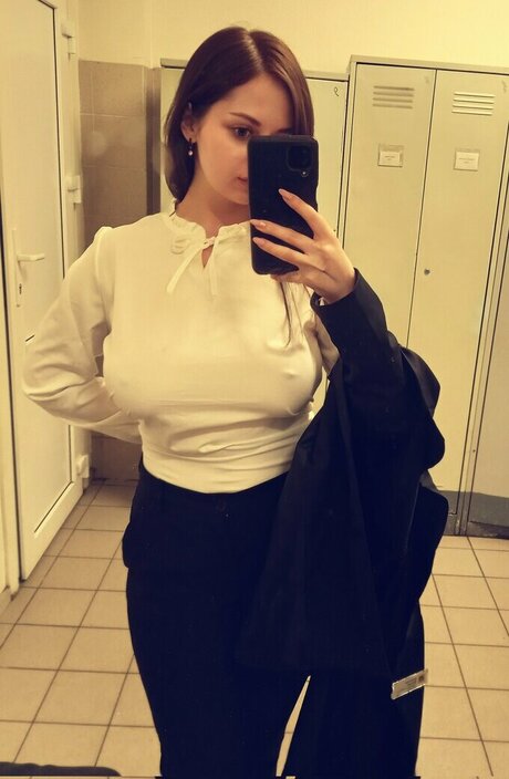 aisselles poilues onlyfans chaud nu photos