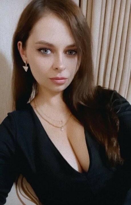 Zhukovachris art star du porno photo