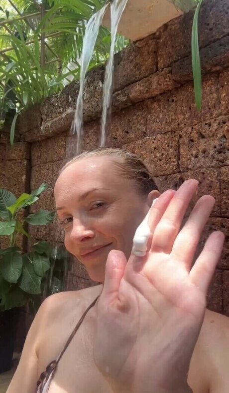 Janin Ullmann haut modèle image