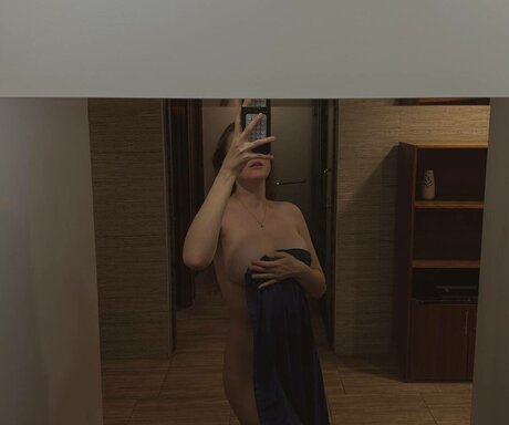 Yapishukino actrice érotique images