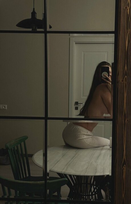 Yapishukino actrice porno galerie