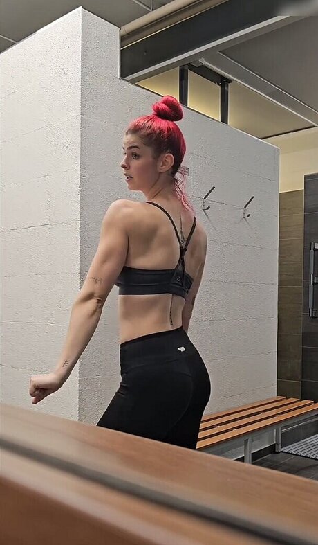 adolescente rousse onlyfans art sympa photos