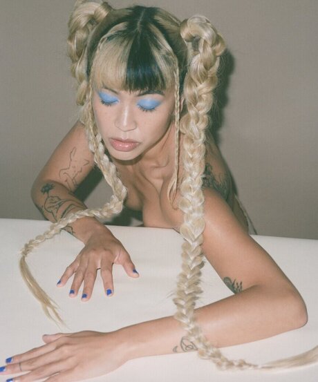 tienoftheworld actrice artistique archive