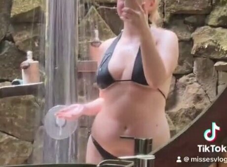 KellyMissesvlog modèle parfait image