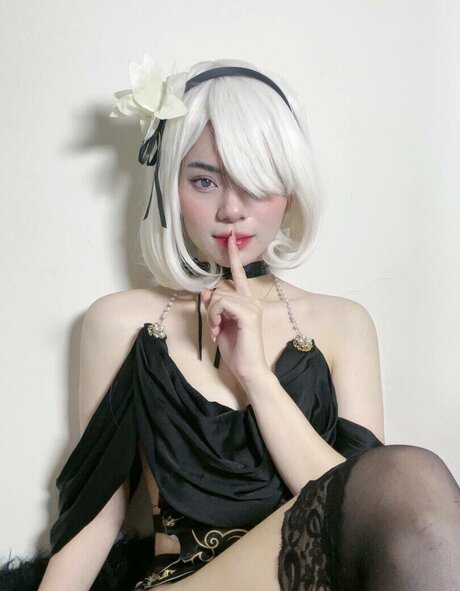 Niken Andalusi actrice hd collection