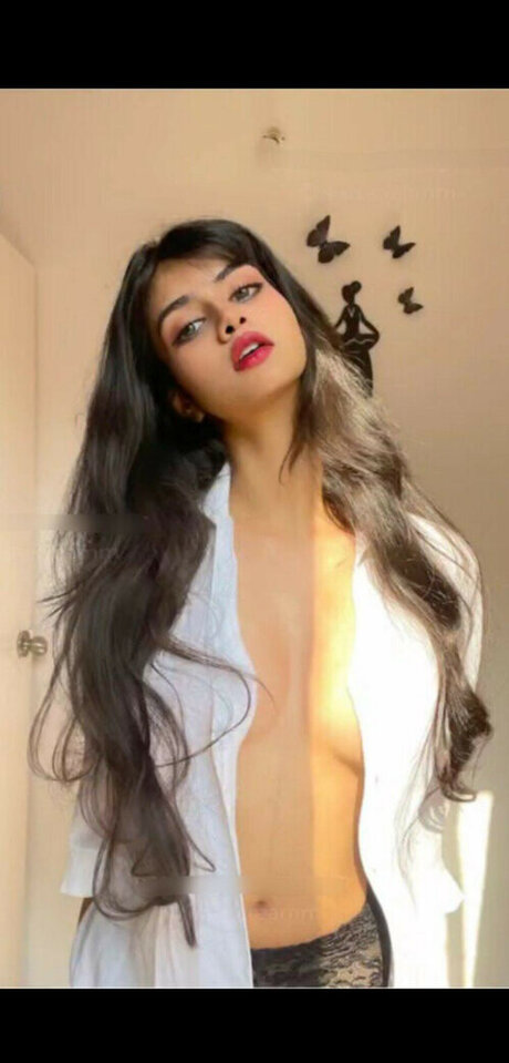Aishwarya Harishankar star du porno nue des photos