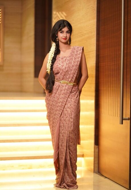 Aishwarya Harishankar actrice artistique photos