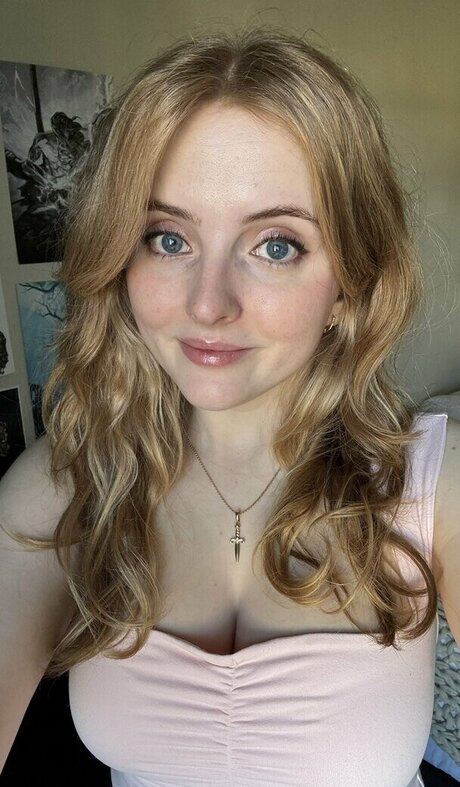 Krysttl modèle xxx photo