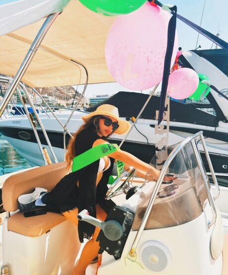 emikukis étoile adulte photos